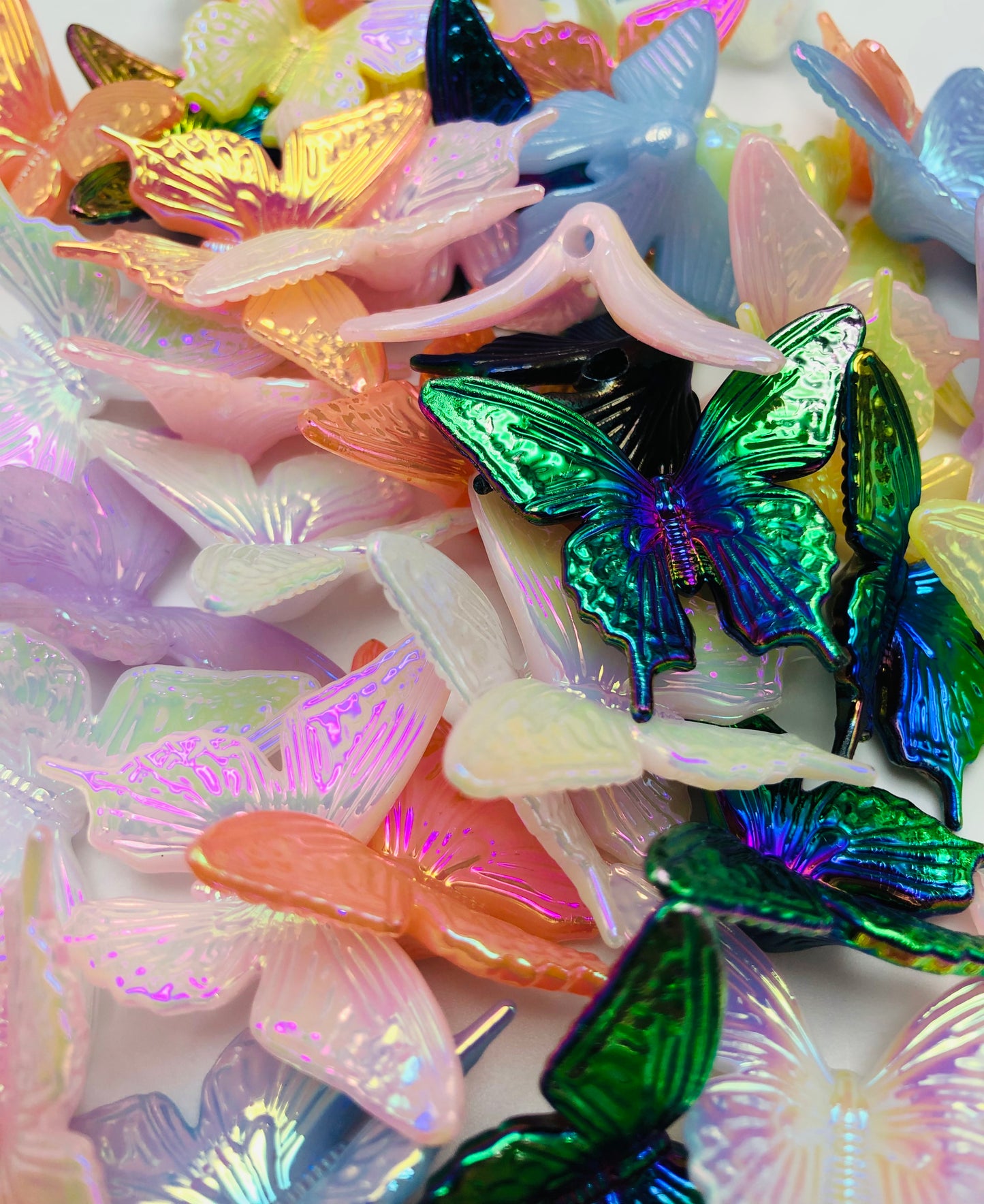 acrylic Giant butterfly colorful UV Bead Butterfly bead Solid color and transparent color Random Mix 40mm