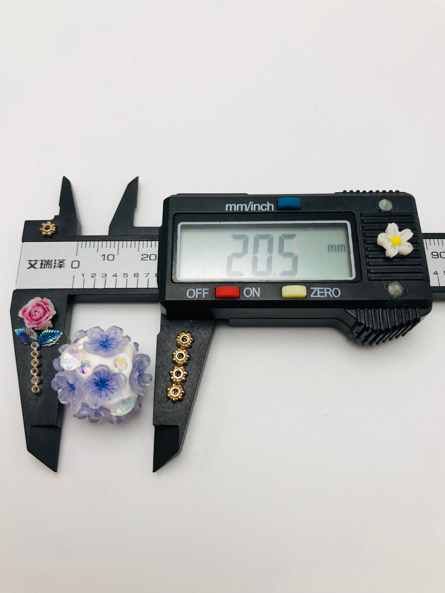 Fancy Flower bead Multicolor core flowers