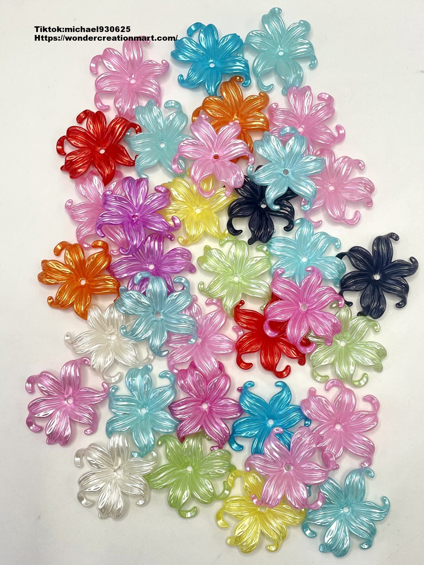 Plastic Glossy Four-Color Style Flowers Spacers ,Random Mix,(Optional Color)