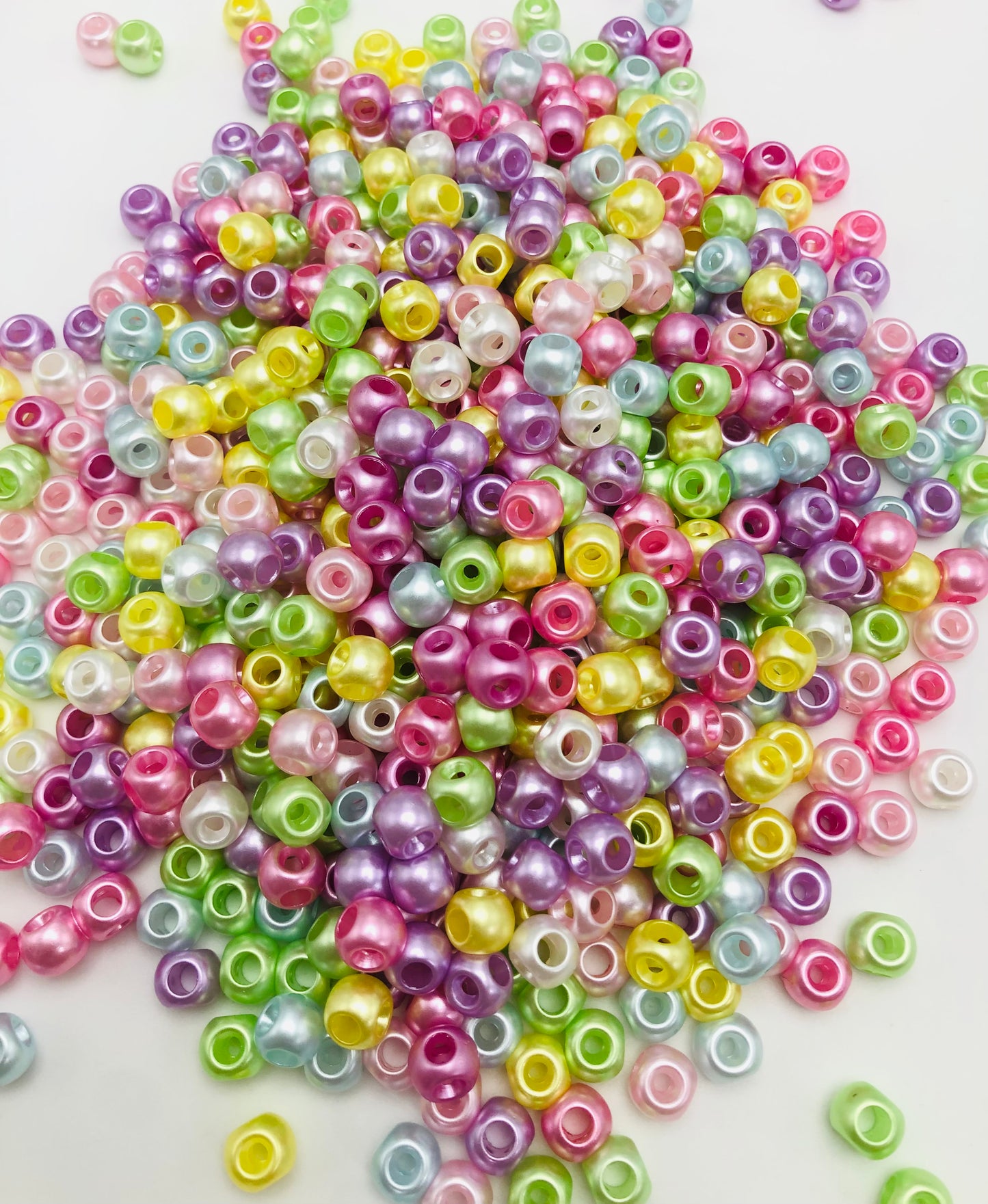 acrylic colorful Solid colour Four holes Porous bead 7.7mm Random Mix