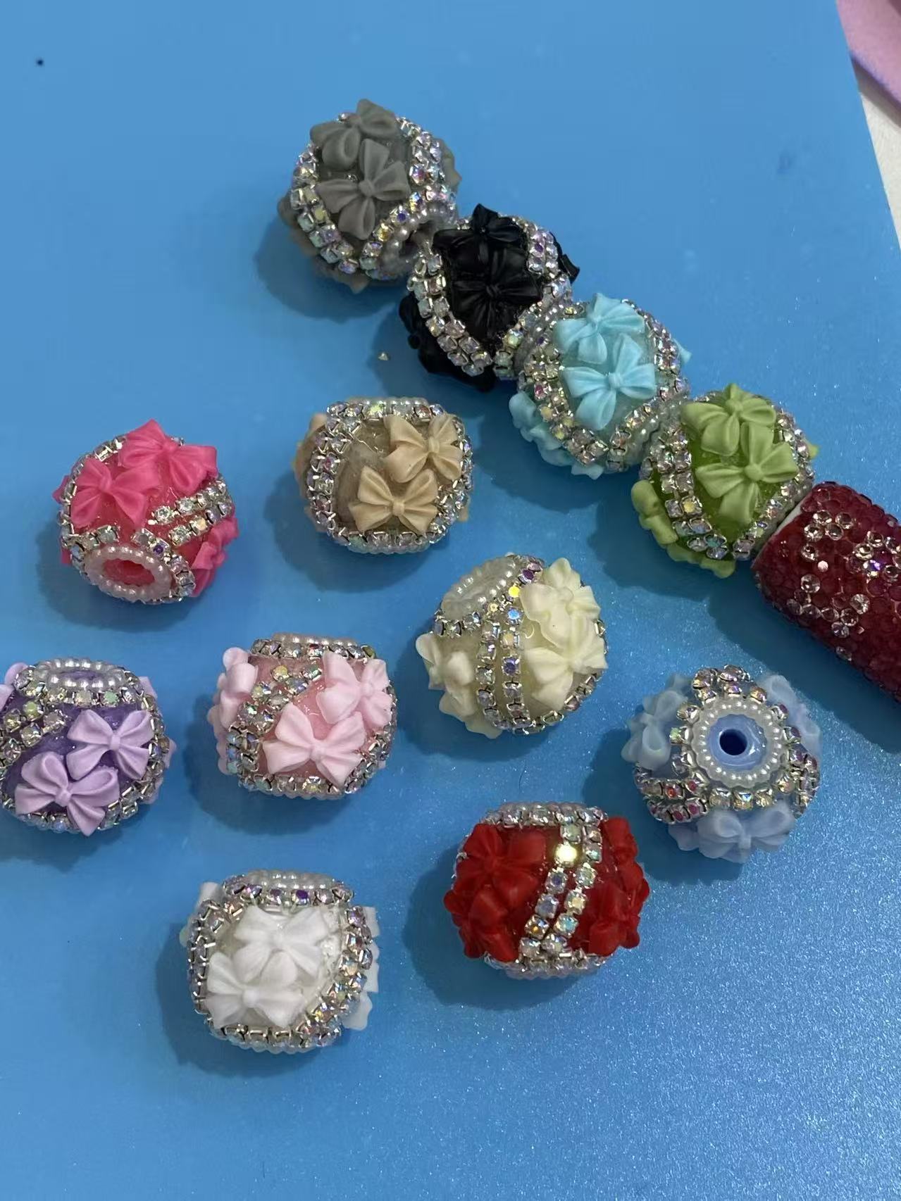 Fancy Beads Fuzzy Heart Rhinestone Chain Pearl gasket spacers Acrylic beads 18mm Random Mix