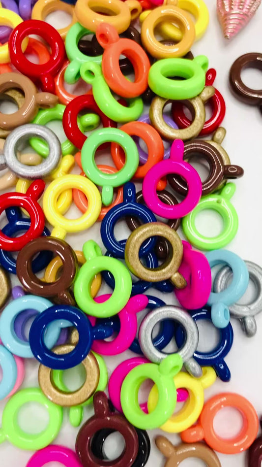 Acrylic pendant Acrylic ring （Can hang pendants）