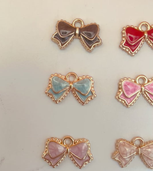 Metal alloy pendant DIY decorations bow Metal bow-shaped pendant Golden border Random Mix