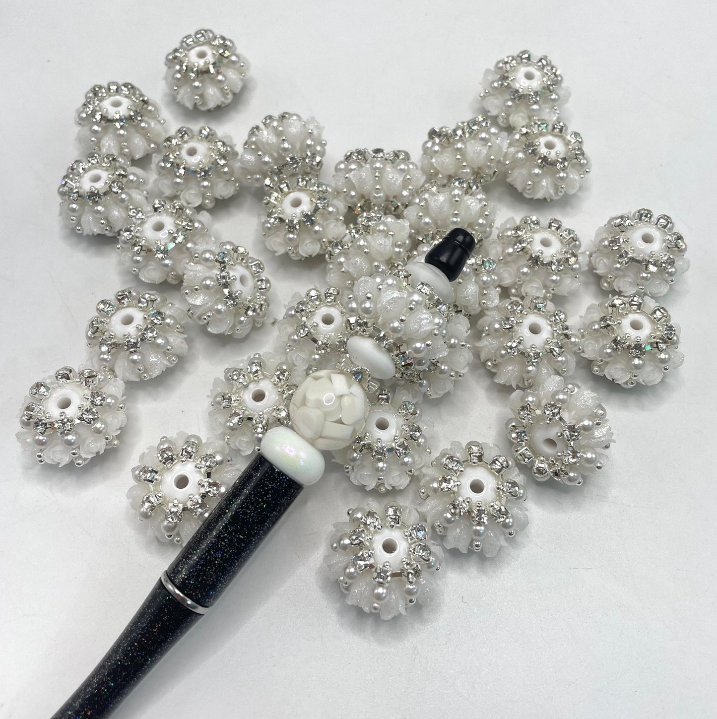 fancy Flower tulip flower acrylic solid bead base ornament with tulip flower Chain rhinestone Pearl  24mm Random Mix